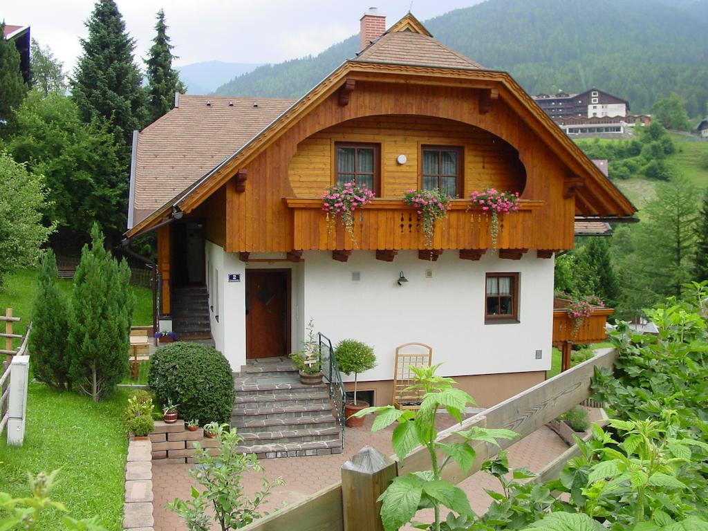 Haralds Ferienwohnungen Bad Kleinkirchheim Habitación foto